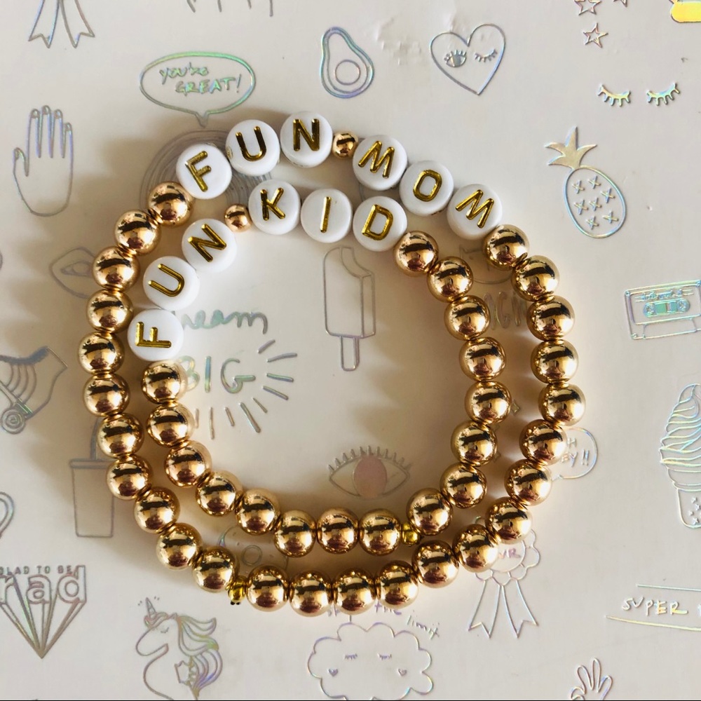 Fun mom bracelet set